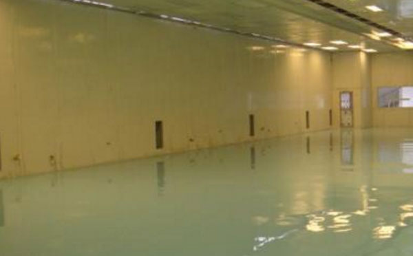 正宁自流平环氧地坪中涂